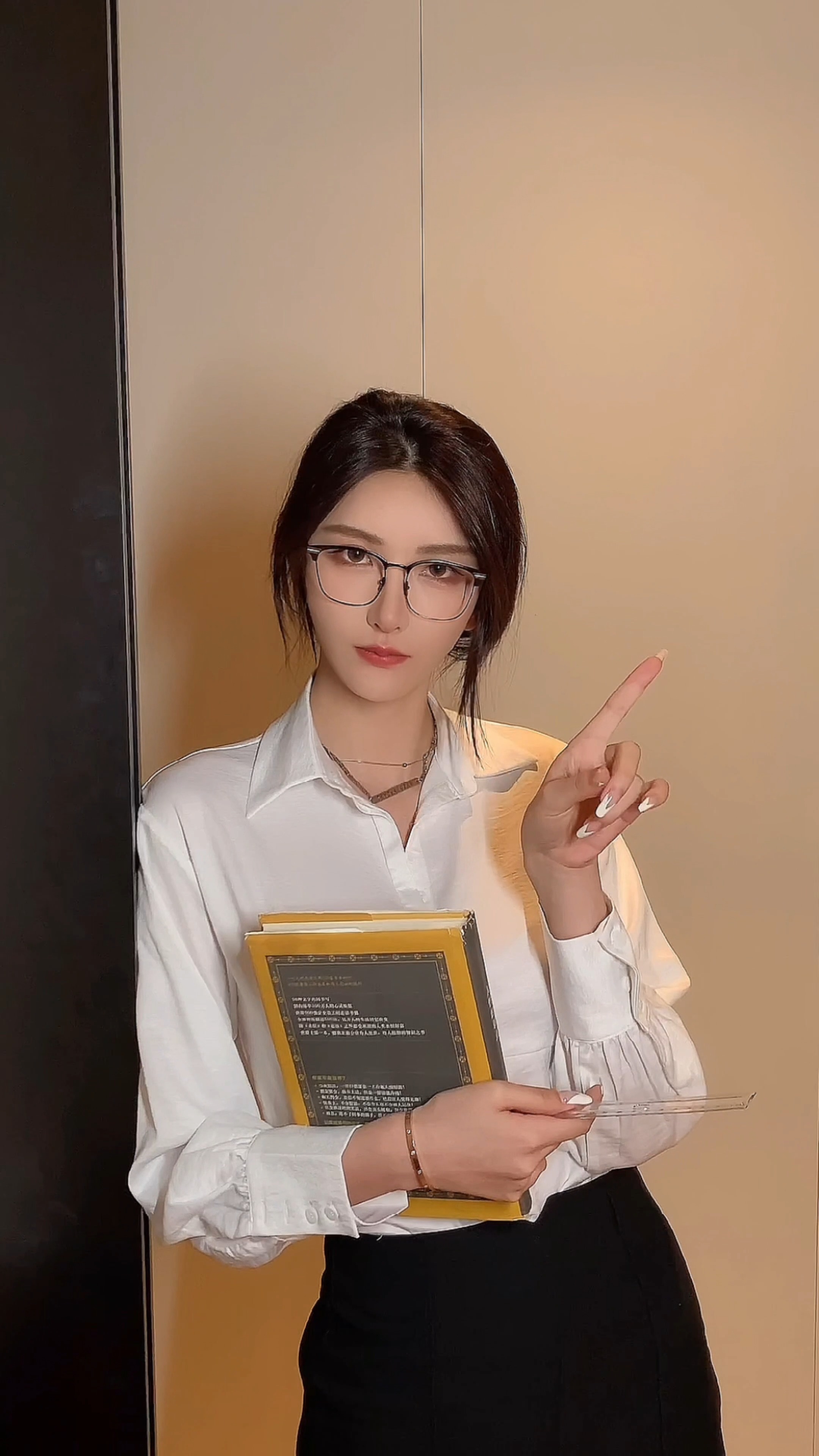 变装#佐老师情感小课堂开课啦 - 爱情不是随便许诺