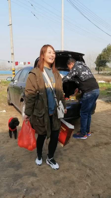 一声妈牵动多少人的心弦一辈子都喊不够陪老婆回娘家妈在家在幸福常在