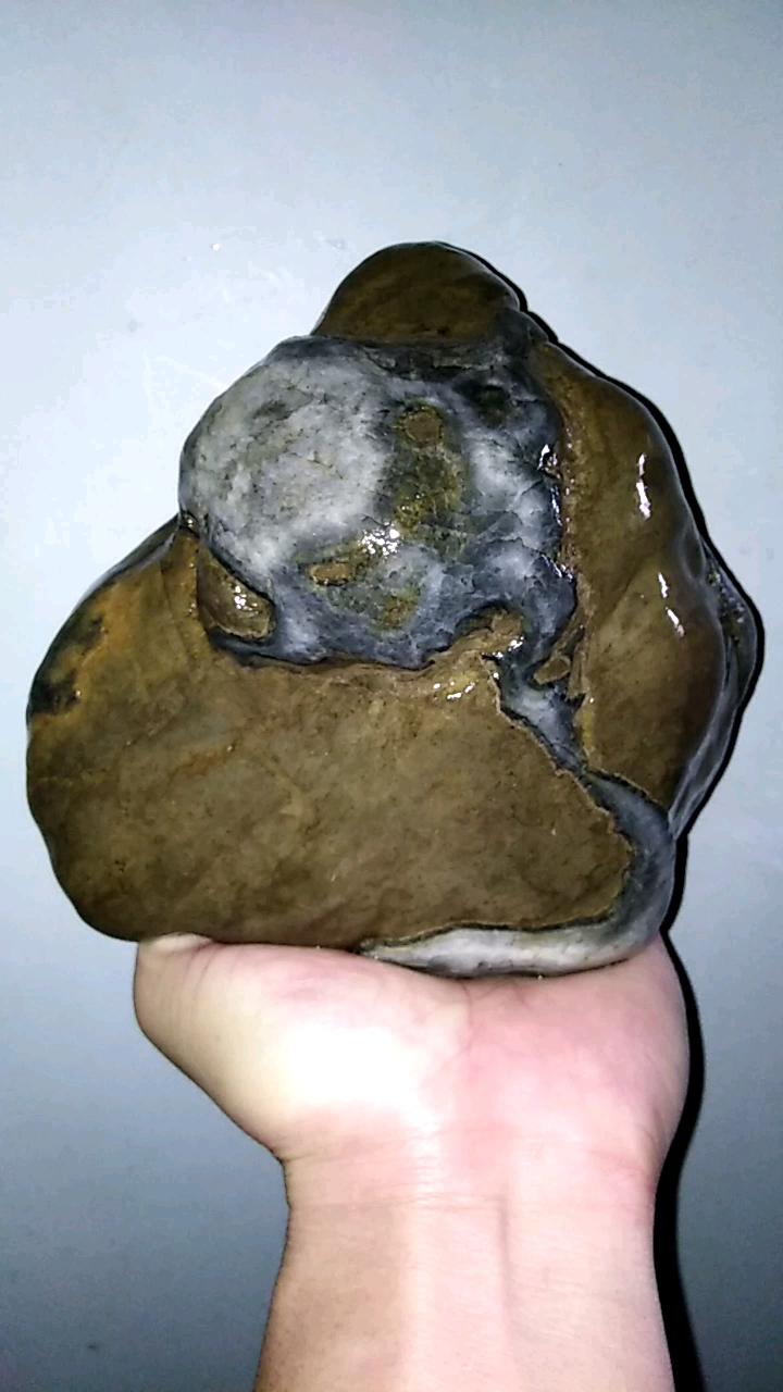 石头上的故事#一方韵味非常独特的汉江火爆石,很别致!