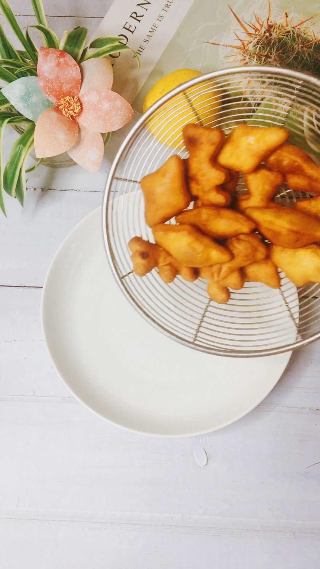 美食#快手小零食,香脆油果子