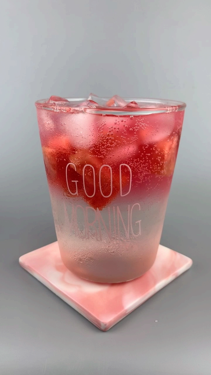 美食#教大家制作水蜜桃气泡水