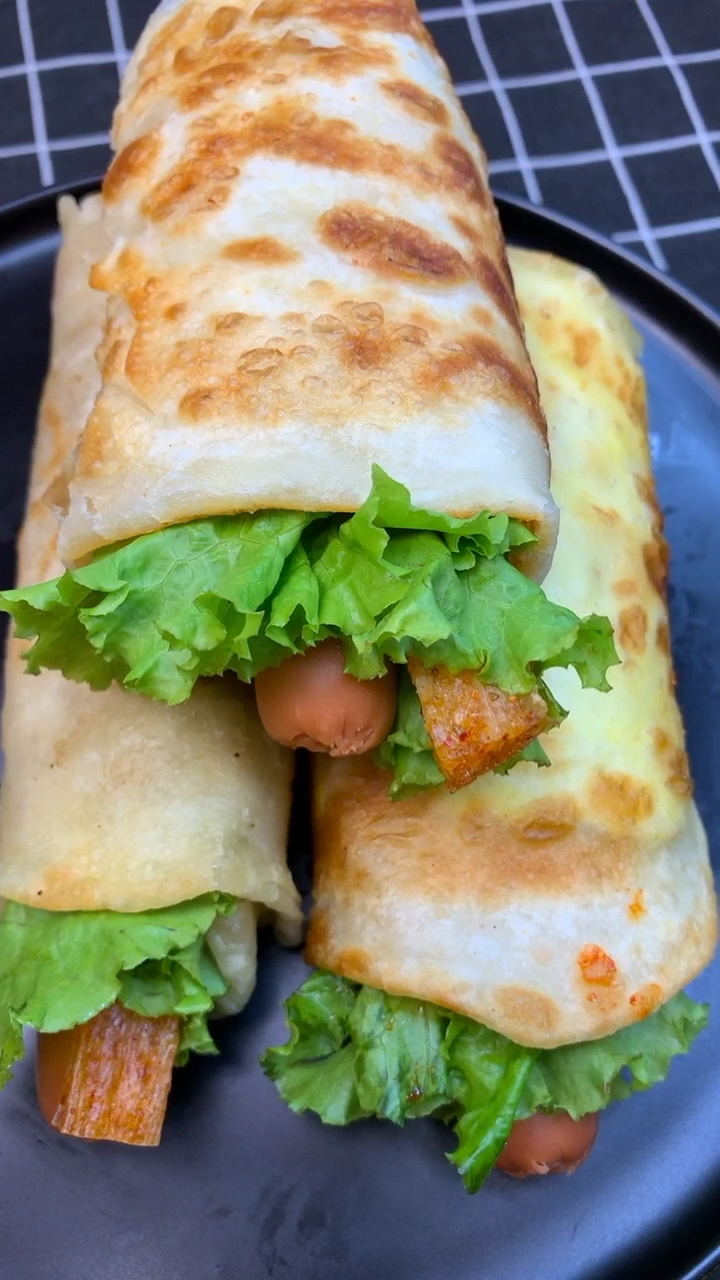 自制家庭版鸡蛋灌饼,一看就会!