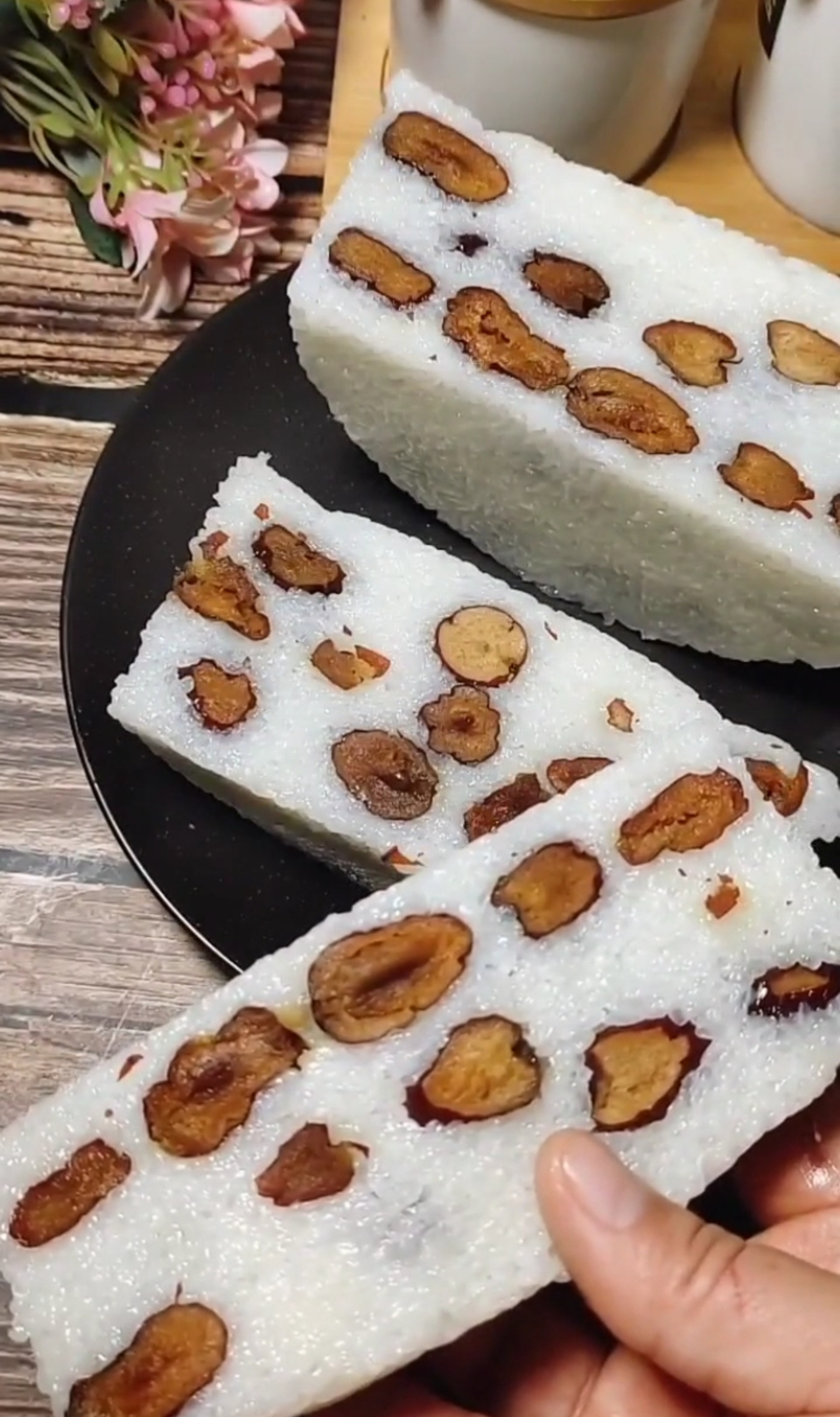 在家自制天价糯米切糕 童年的江米糕太好吃了!-度小视