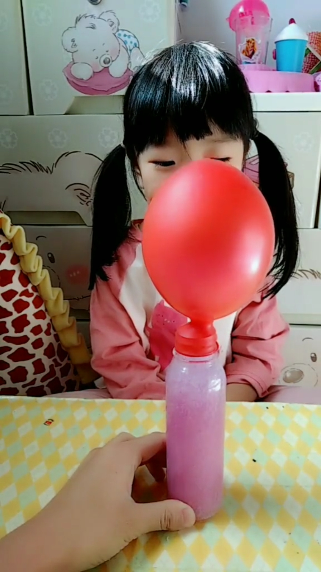 全民好物节#我家瓶子会吹气球,不信你看!