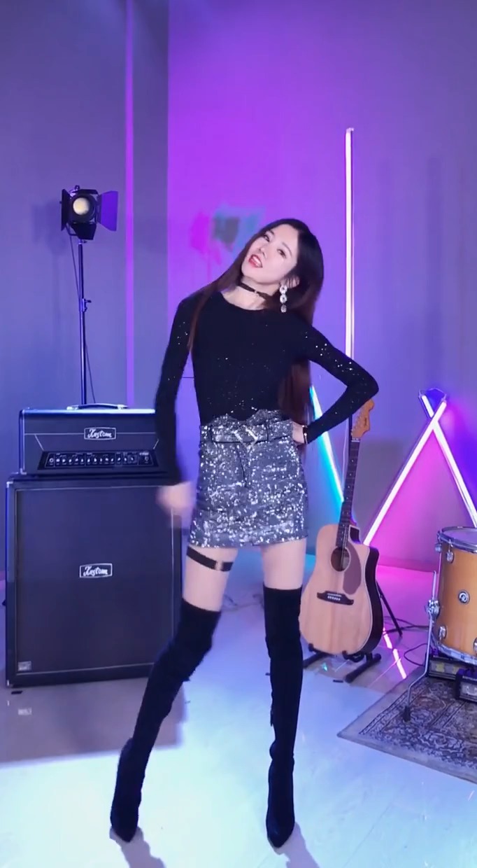 我今天够闪吗?舞蹈大赛我就是这条街最靓的仔新年有新颜舞蹈(o)