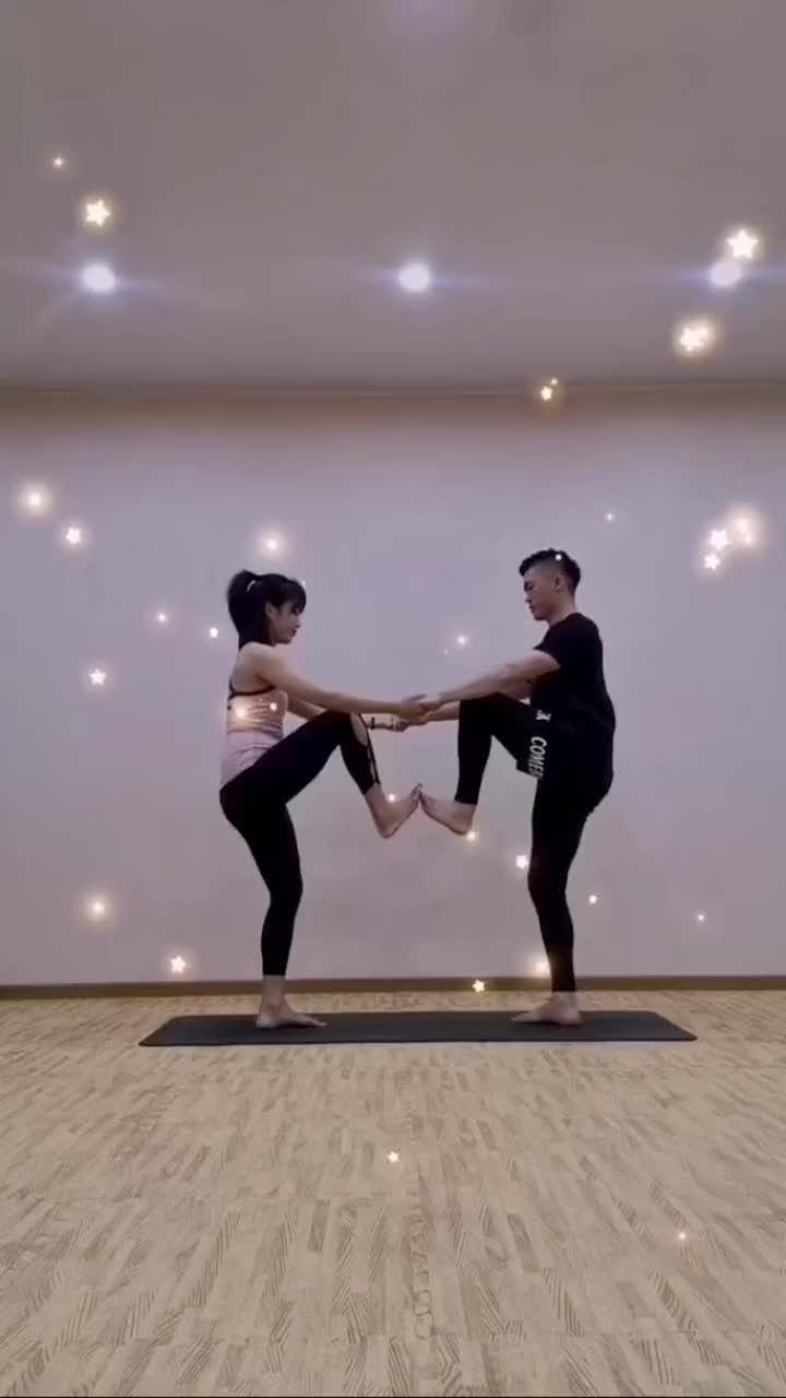 夫妻双人瑜伽,学会了,就再也不用羡慕别人了