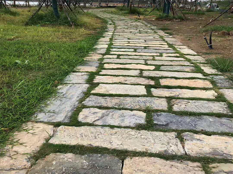 老石板石条仿古铺地石装车发货中