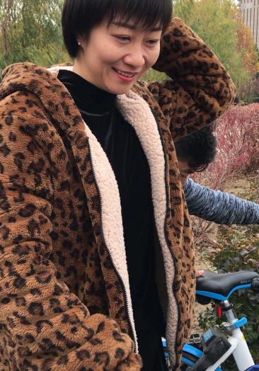 唐山大网红小芳美女