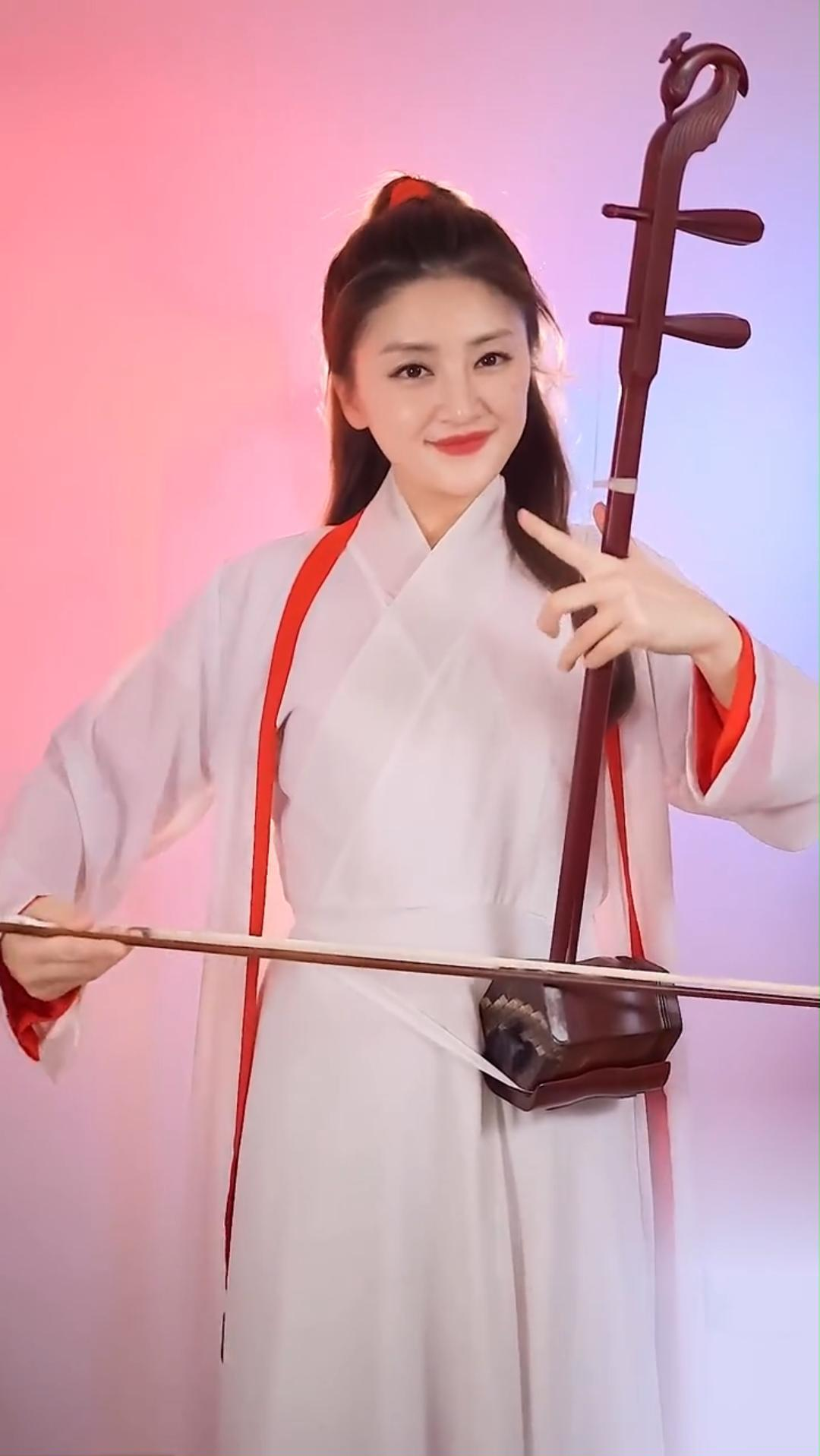 古典中国风#国风古韵民乐艺术欣赏,二胡演奏《市集》,传承弘扬民乐