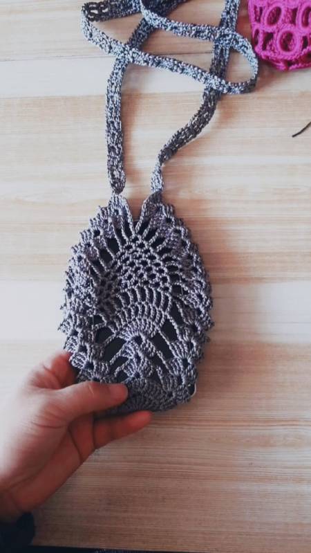 我要上热门#钩针大嘴鱼95手机袋,夏天必备-度小视