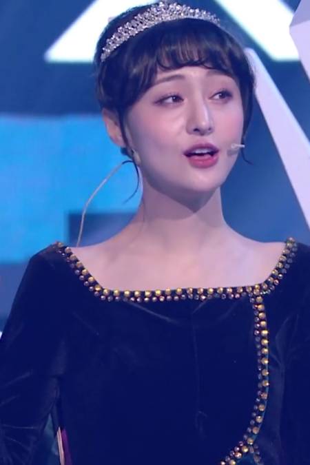 关晓彤 #郑爽《冰雪奇缘》公主造型,你们喜欢吗?-全民小视频