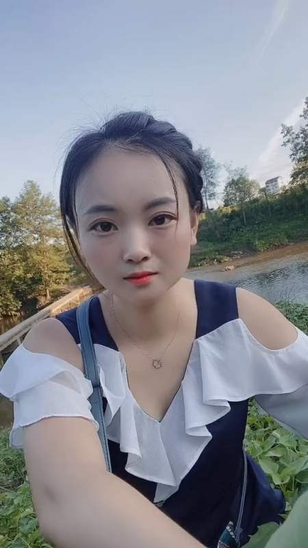 都说四川妹子漂亮你喜欢四川那个地方的妹子