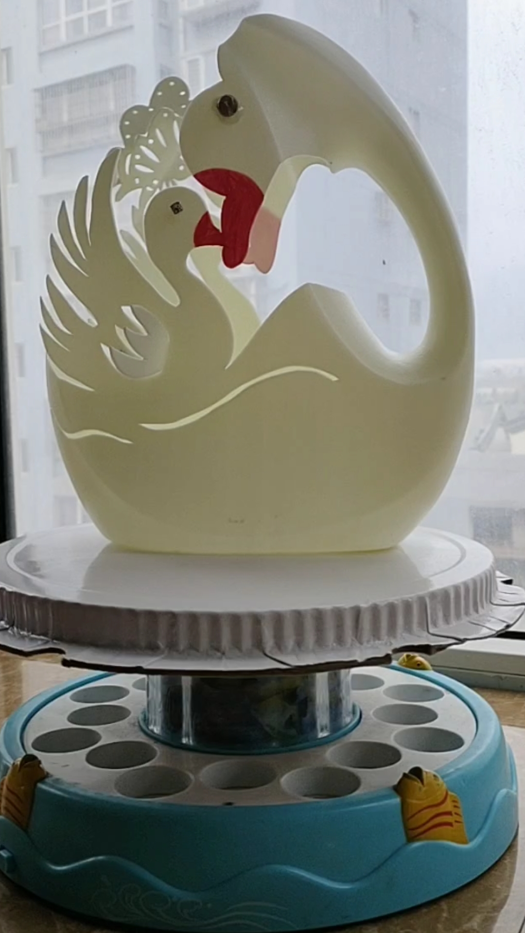 洗衣液瓶创意改造#可爱的大白鹅,前面有制作过程