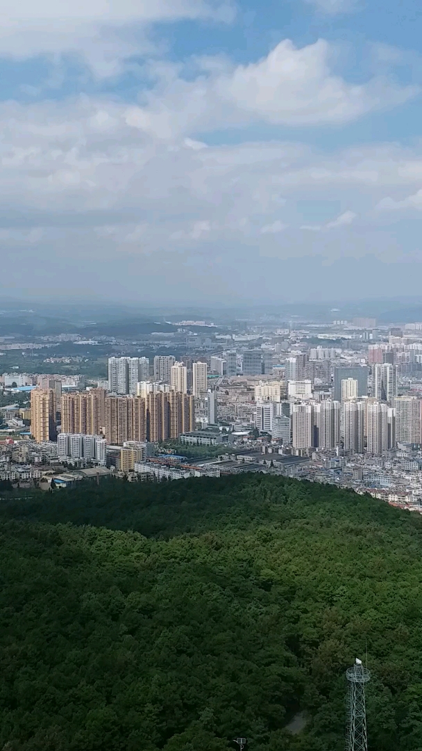 最爱之城#云南省曲靖市麒麟区城区全景图;曲靖是云南第二大城市,云南