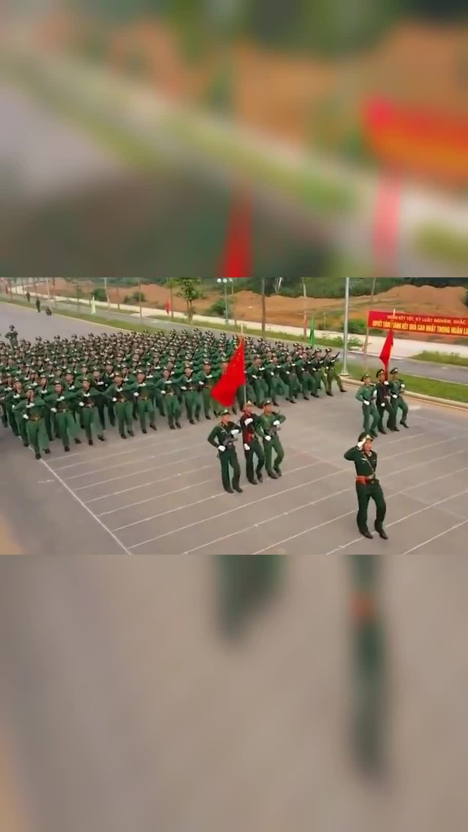 越南正步劈枪式阅兵,这气势绝对满分!