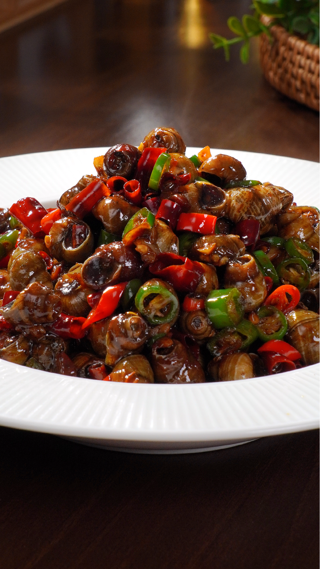 又到了嗦螺蛳的季节,按这个做法整一盘,香辣过瘾还解馋-度小视