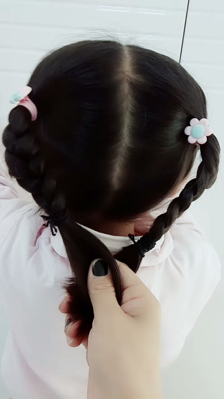 你喜欢的样子我都有#小姑娘的麻花辫