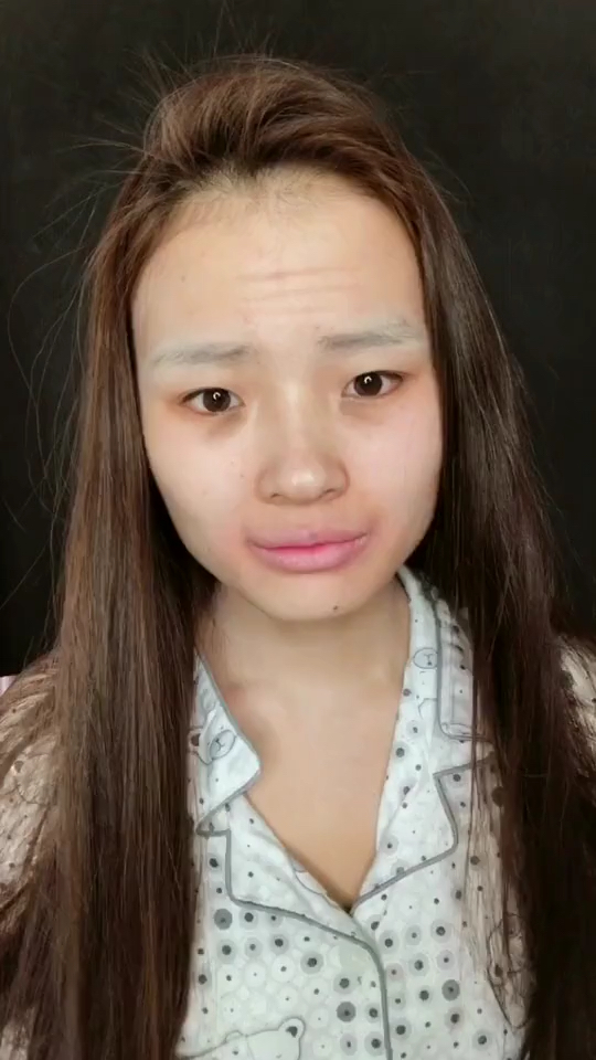 素颜丑的没人敢要,妆后堪比范冰冰