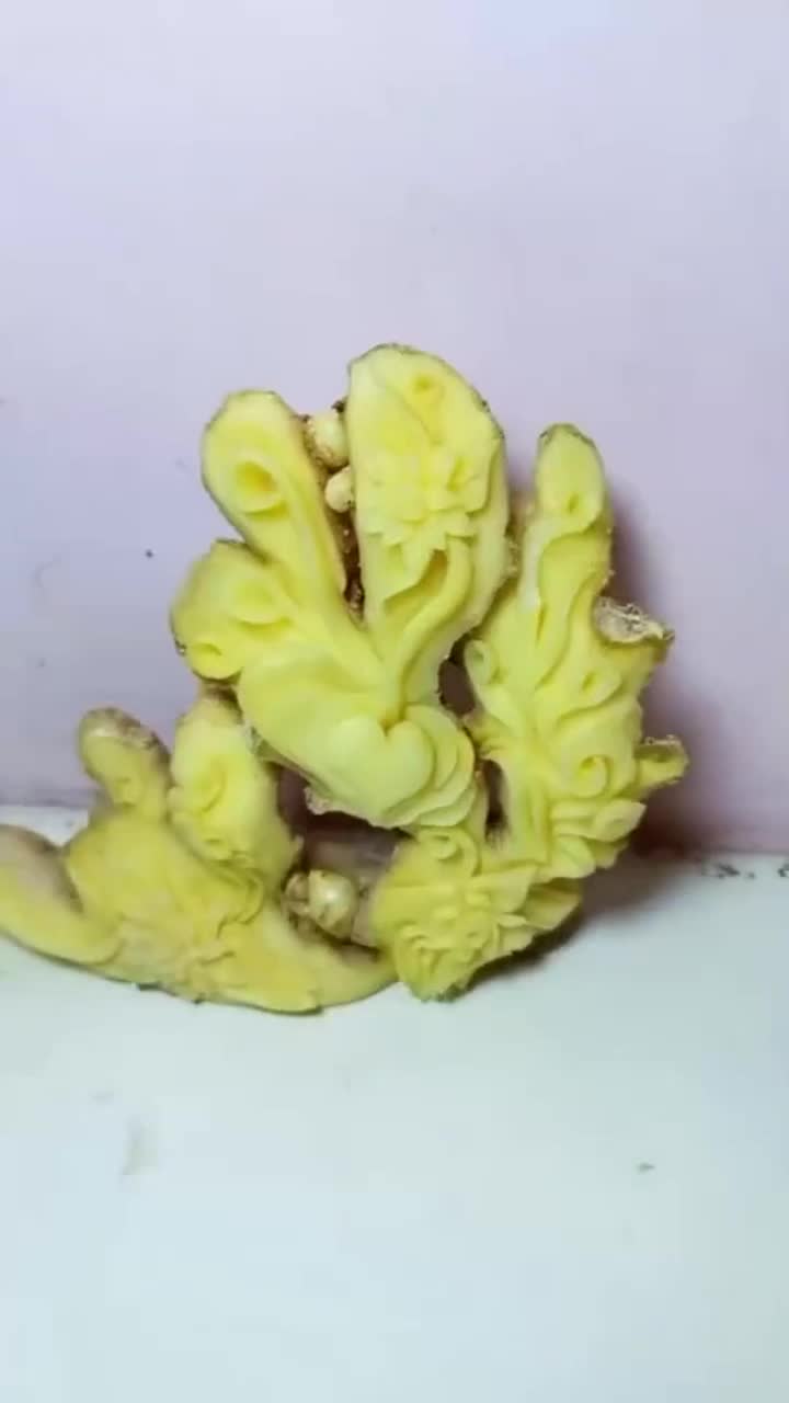 高手在民间,一颗生姜,硬是雕刻成了我买不起的样子