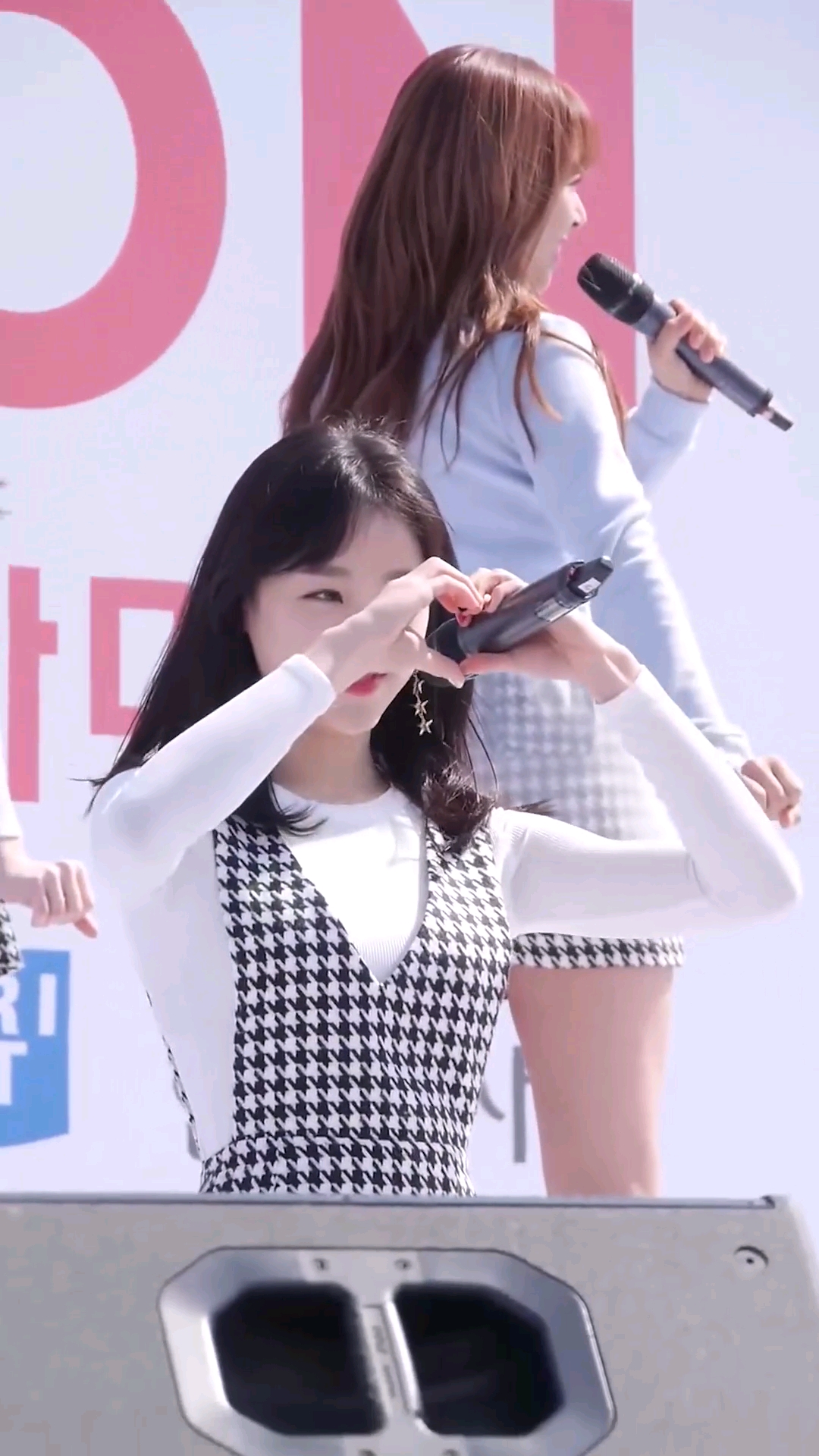 人气女团april,李珍率