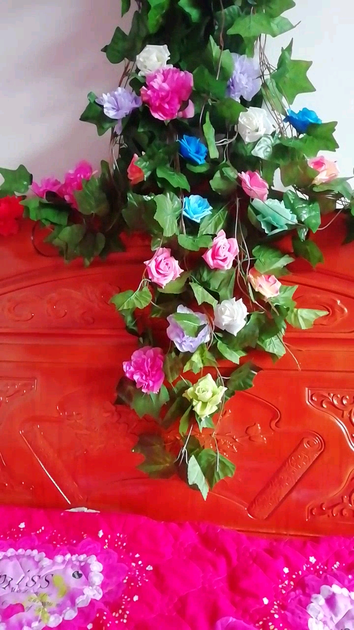 牡丹与玫瑰花的搭配