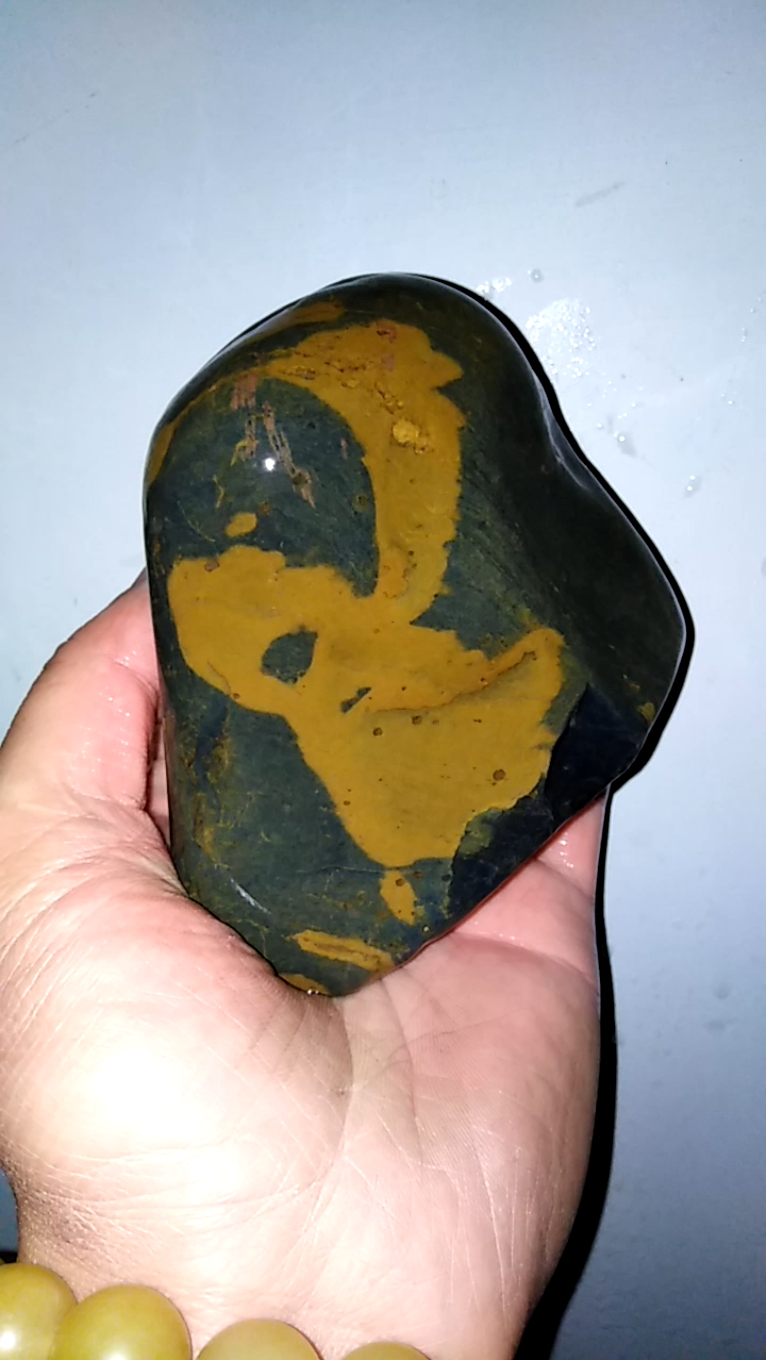 今天收获汉江异品水墨,特形象生肖石～金鸡一枚,动感十足!