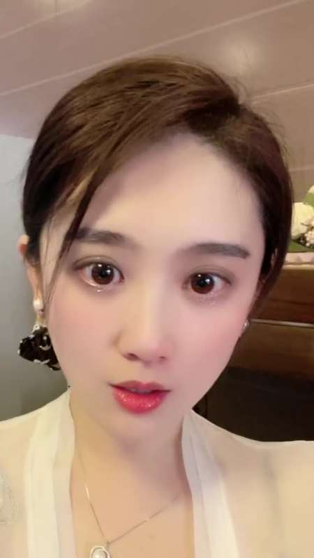 2022-03-2478福宝祺祺5万粉丝  关注关晓彤为了赢,自黑唱《你叉叉》