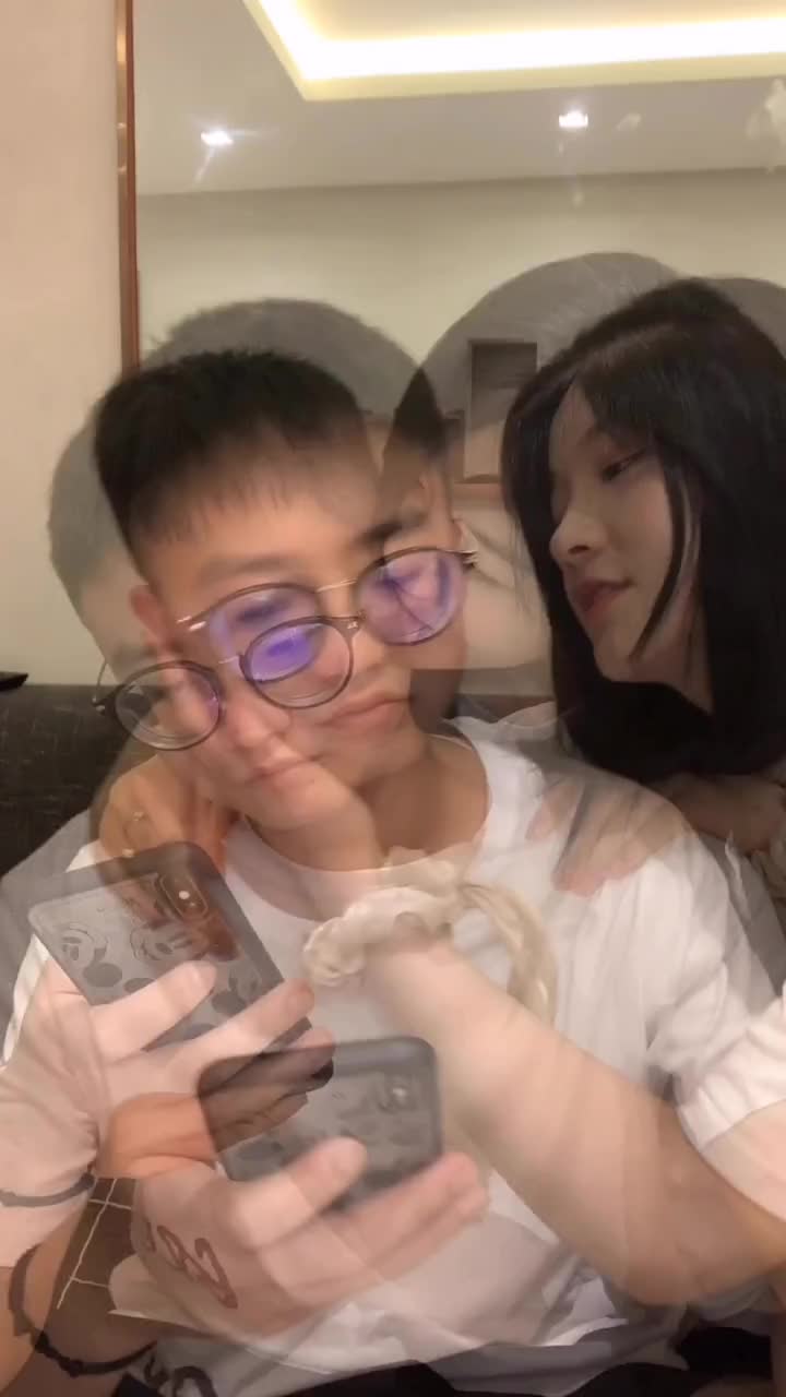 一个爱咬人的女朋友,怎么办