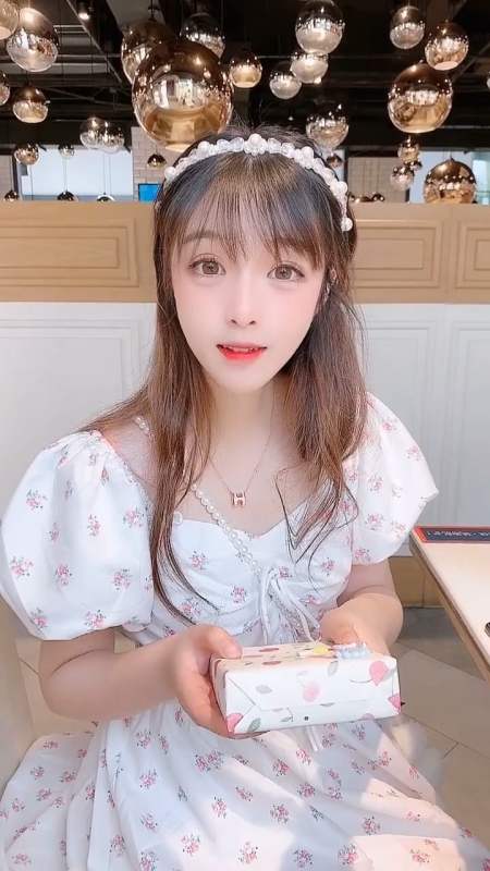 大胆,晚晚明天顺产        只要林颜大胆,狗子明天顺产 只要楠枫大胆