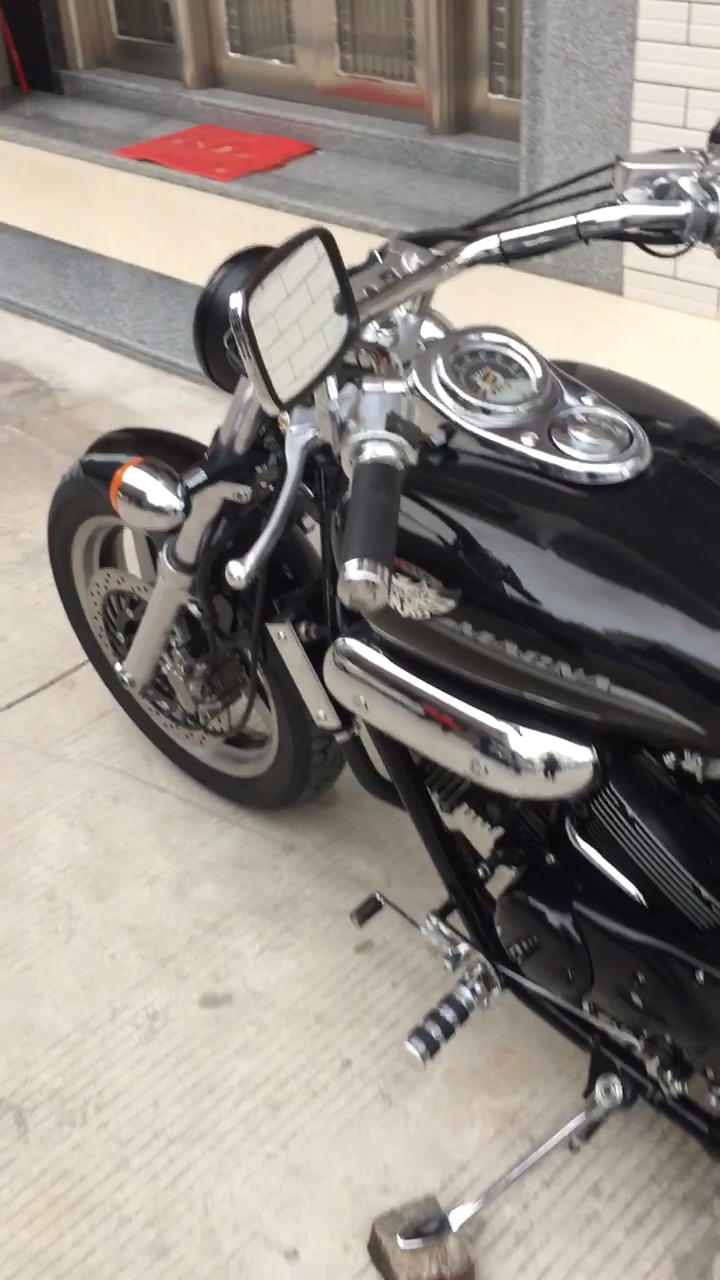 玛格纳250 经典小哈雷 一个多包运 非常完美车况 一手水