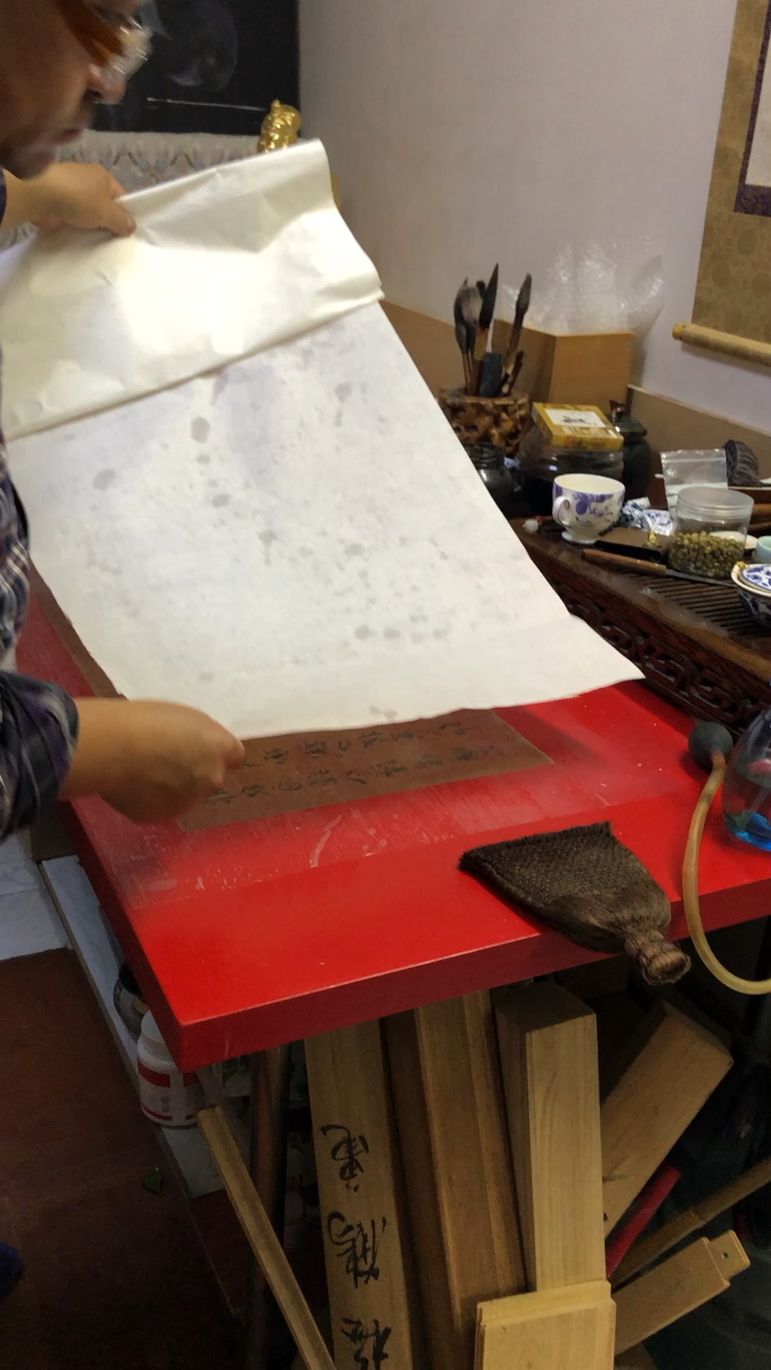 中国老字画纯手工装裱工艺