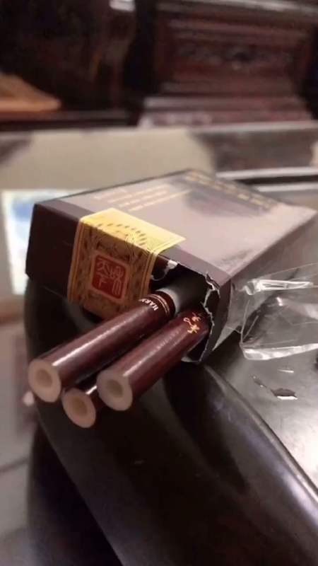 友们,用一句话分享的你夜生活,让我也不觉得孤单,我先来:薄酒三杯