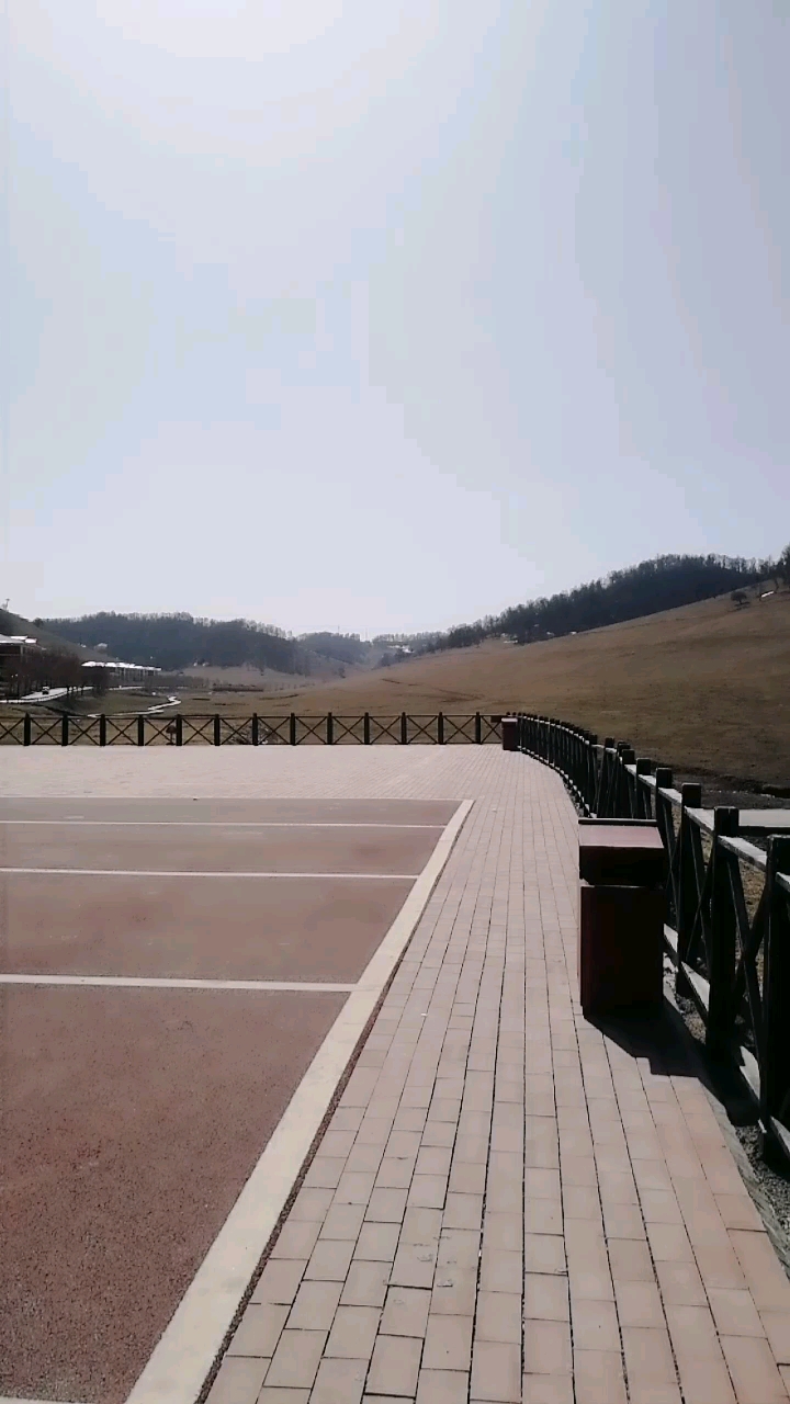 关山草原风情小镇