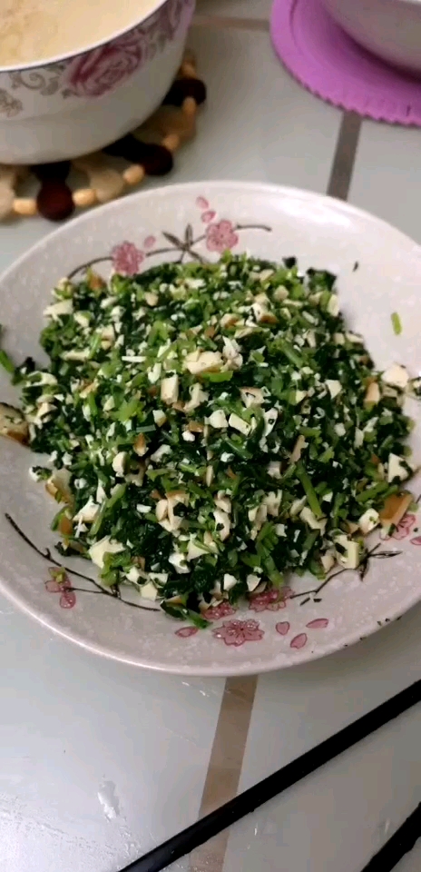 虾米蒸蛋.马兰头.