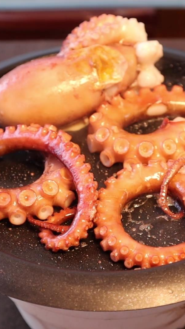 鱼缸里的最后一只八爪鱼,果然还是烤着好吃