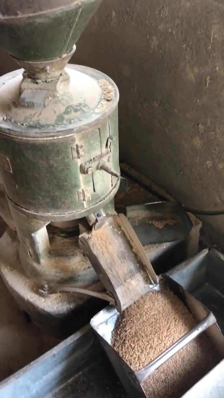 双击双击,小麦磨面的第一道工序,脱皮