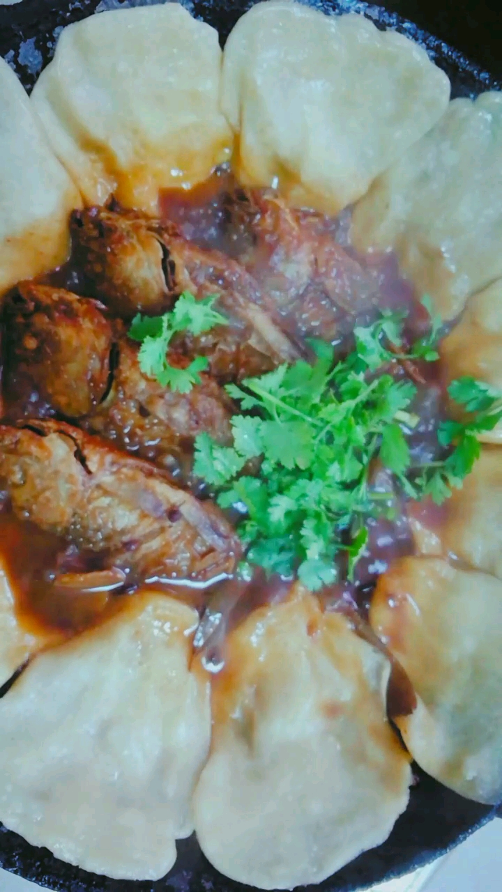 草鱼抹锅饼,地道特色菜