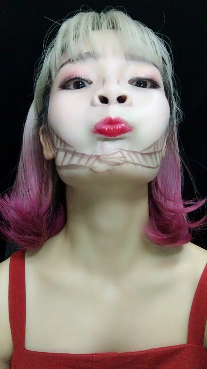 全网最?v字脸,300斤大胖子逆袭90斤小辣妹