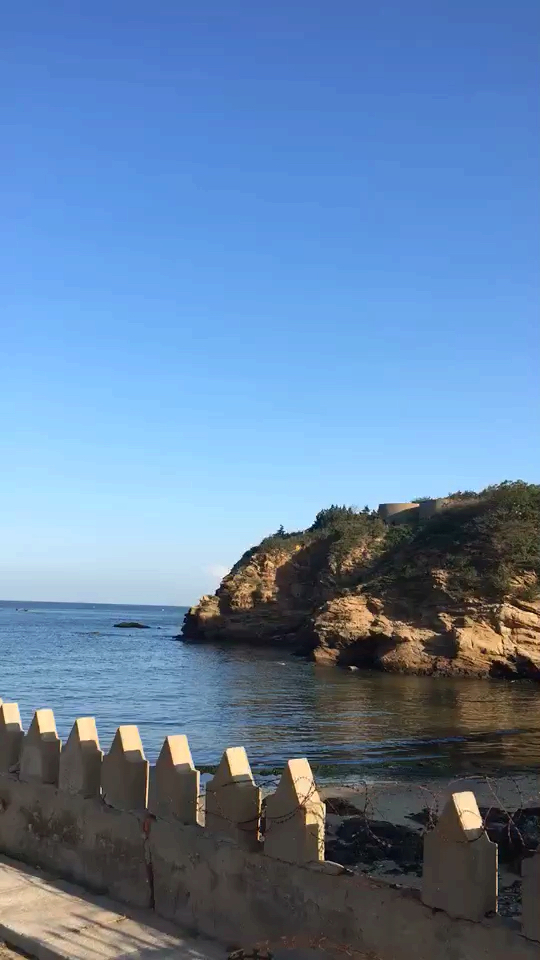天蓝海宽心大