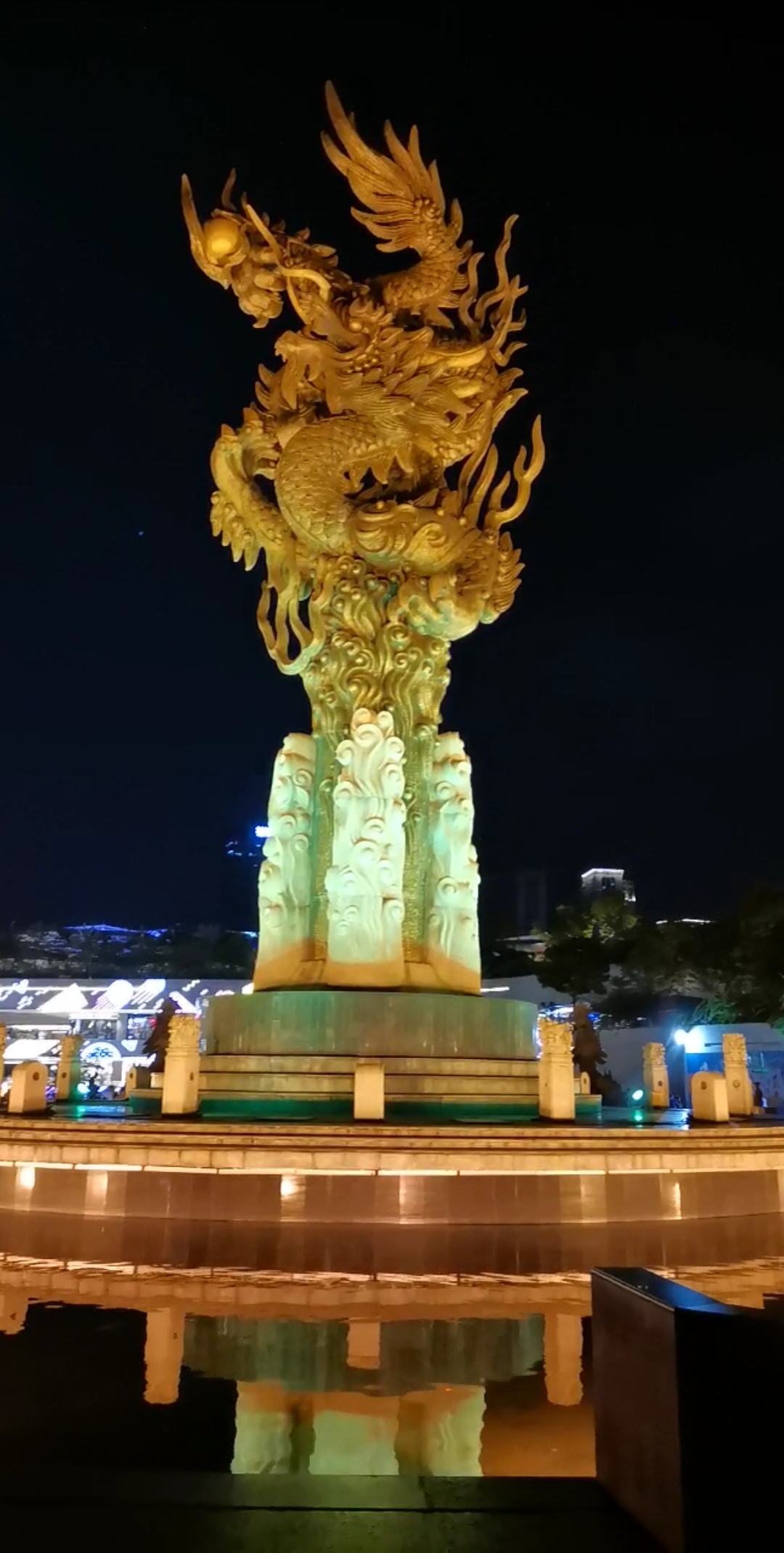 旅游进行时#龙城广场夜景如此美丽