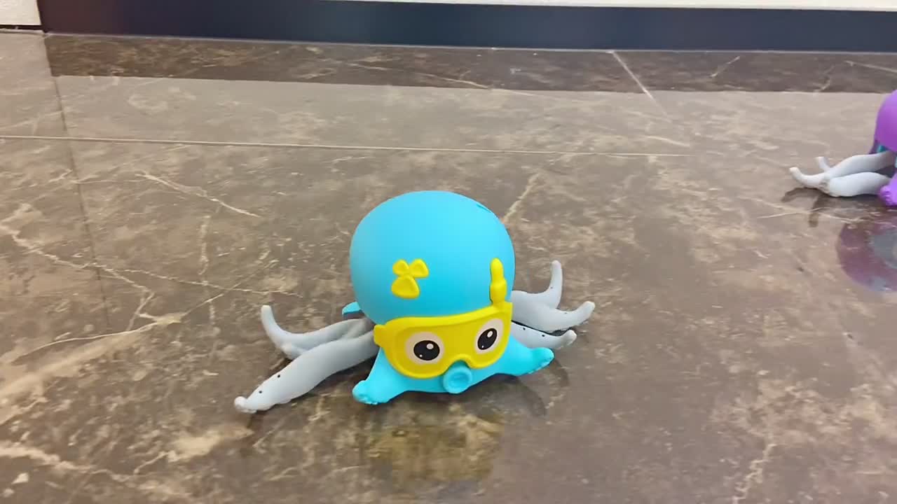 室友吃了一个月泡面入手的章鱼,真的是绝绝子了,哈哈哈