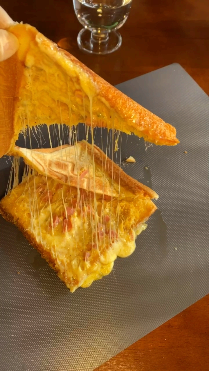 美食#芝士拉丝三明治 好吃到停不下来