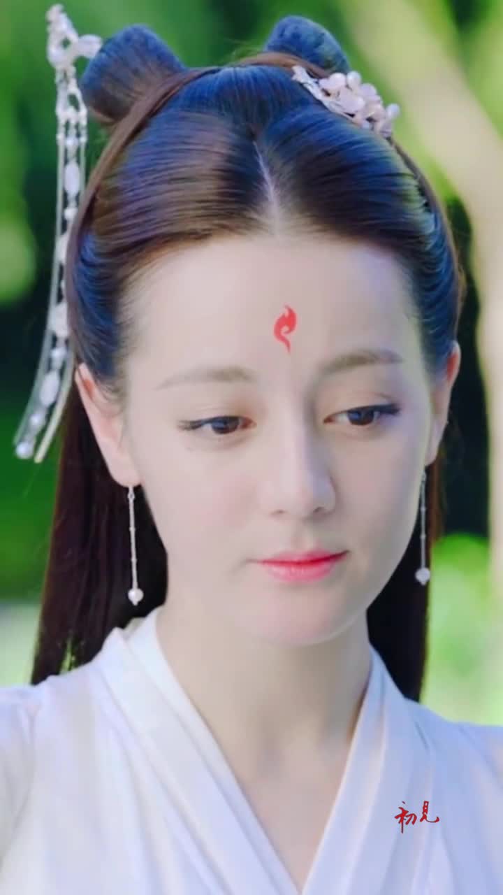 迪丽热巴的凤九真的是颜值的巅峰了