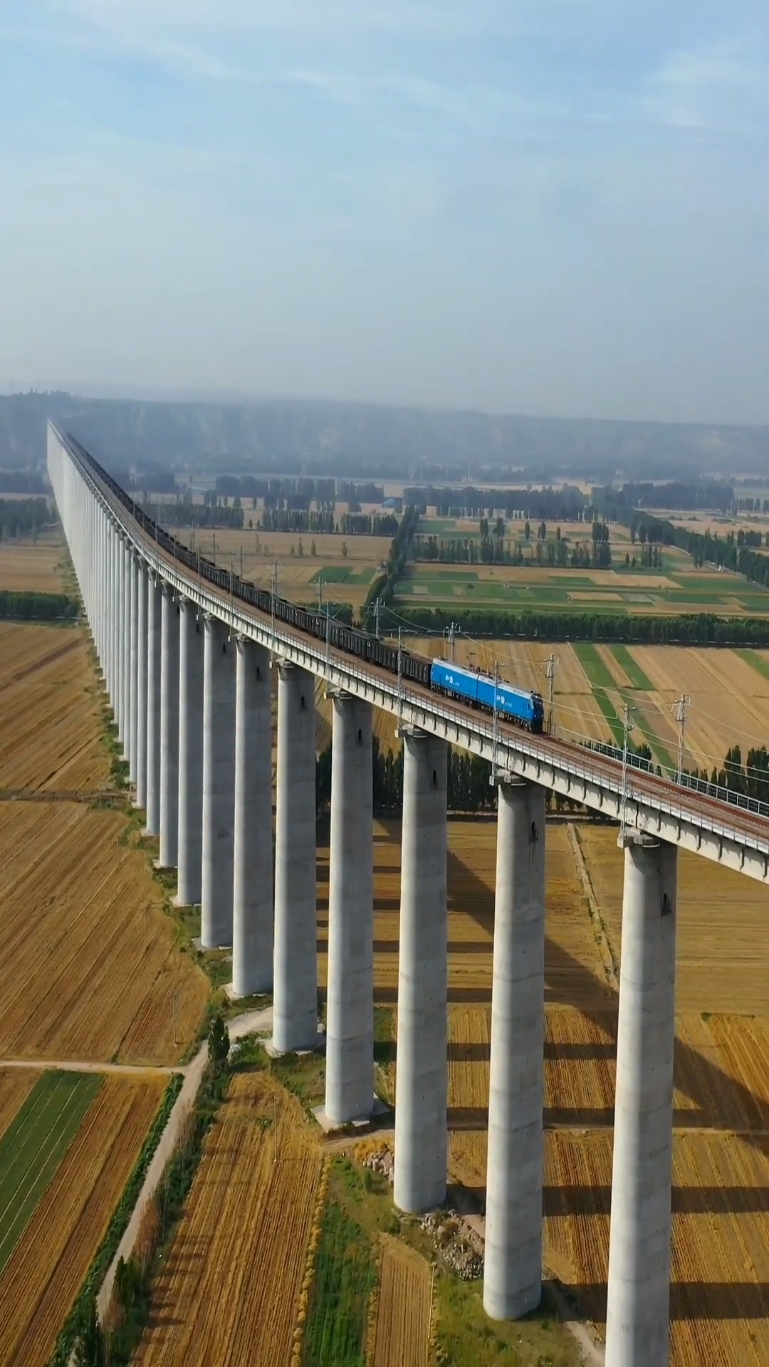 北煤南运大通道,浩吉铁路显神威!