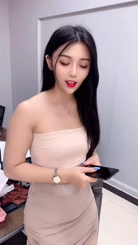 挑战胸前放口红辞职?有这么好辞职的?