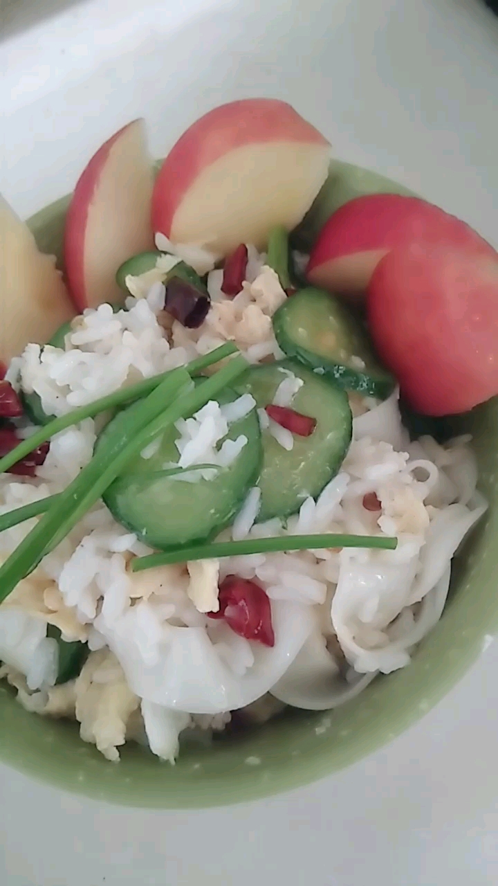 杂烩菜鸡蛋拌拌米面(宽面20根,窄面10根)加苹果