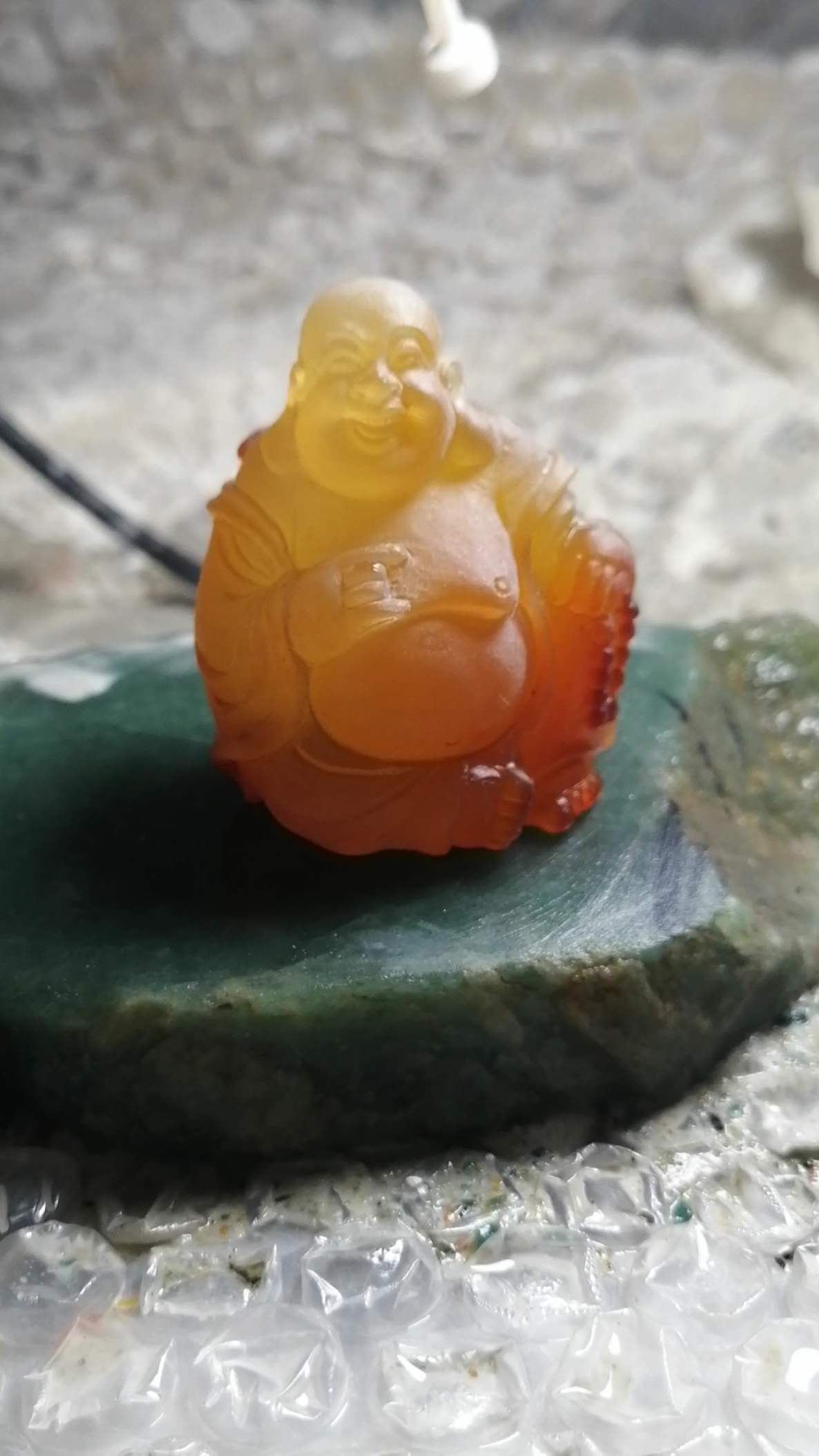 全民正能量#原创新作品北红玛瑙巧色雕弥勒佛.