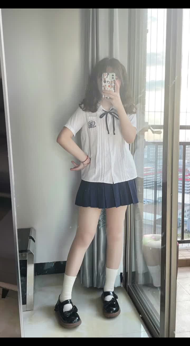 穿腻了格裙来试试基础款随便一搭都好好看jk制服