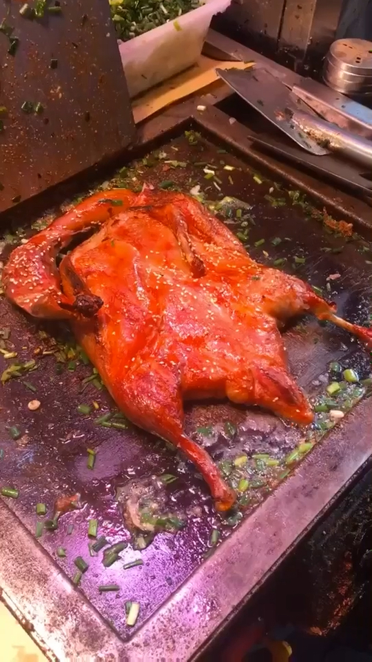 美食#好吃的铁板手撕鸭,每天都供不应求