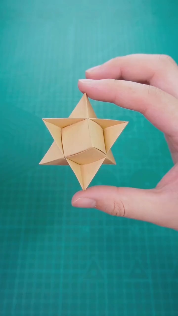 立体六芒星,吹气就能转的折纸小玩具,考验肺活量的时候到了!-度小视